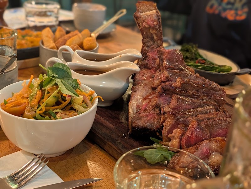 BLACKHOUSE GASTROBAR