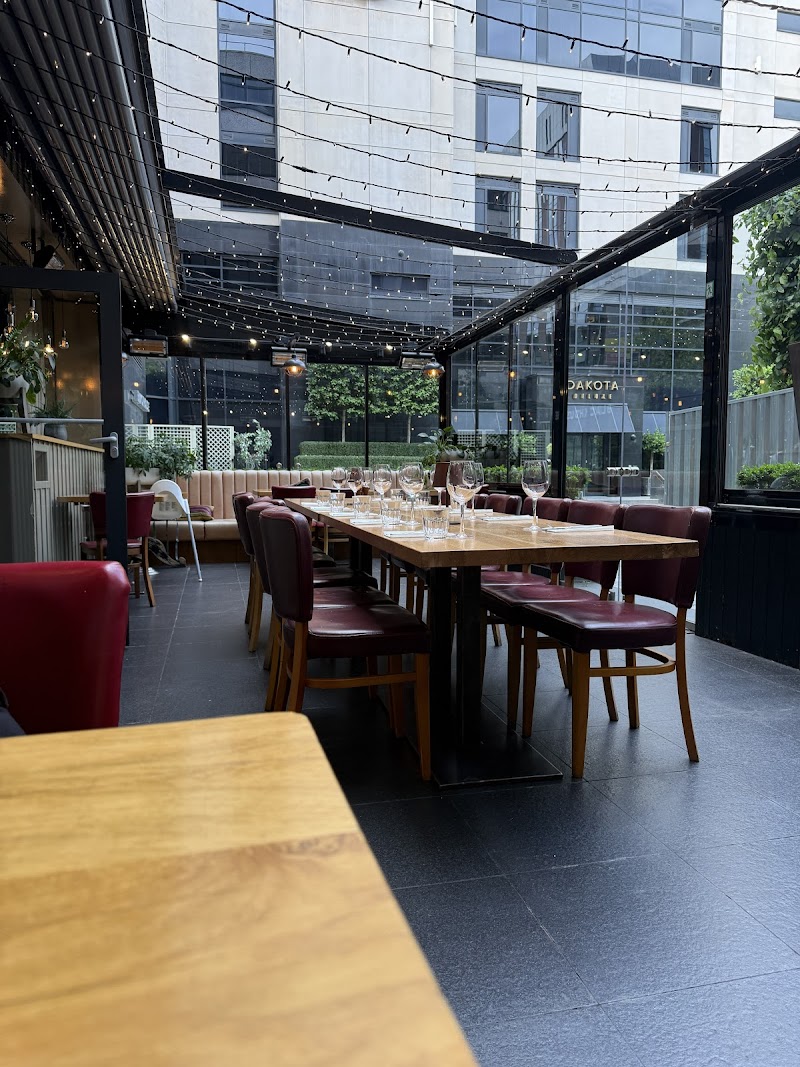 BLACKHOUSE GASTROBAR